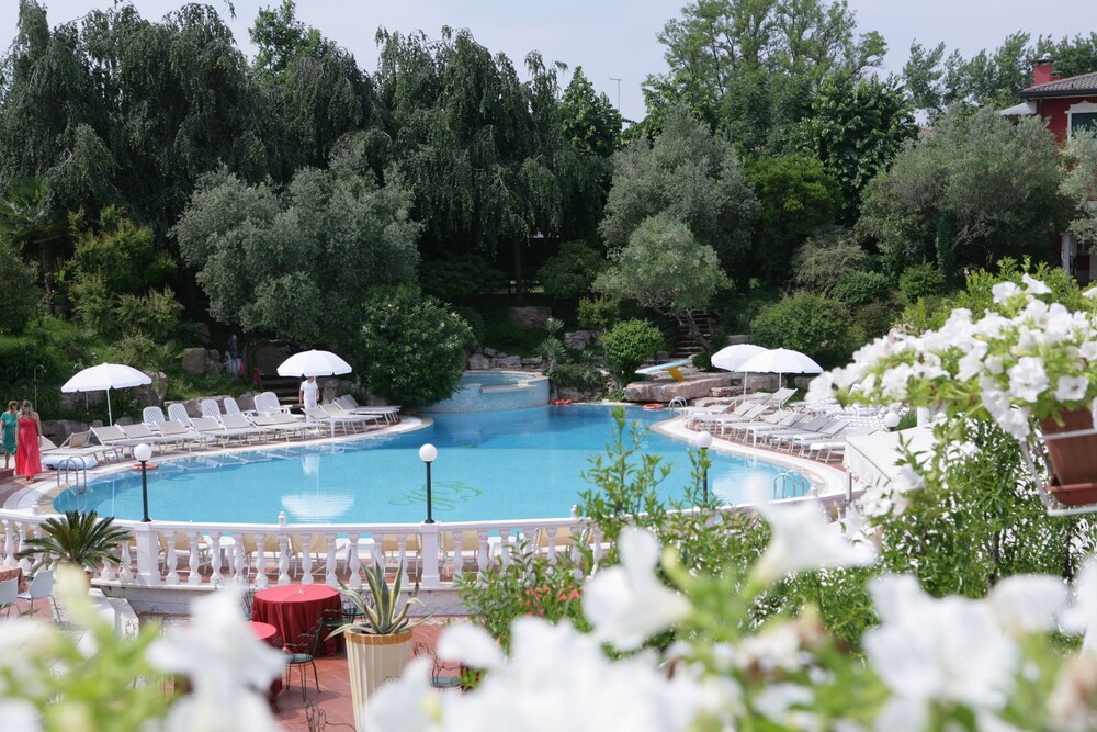Villa Pigalle 7/50
