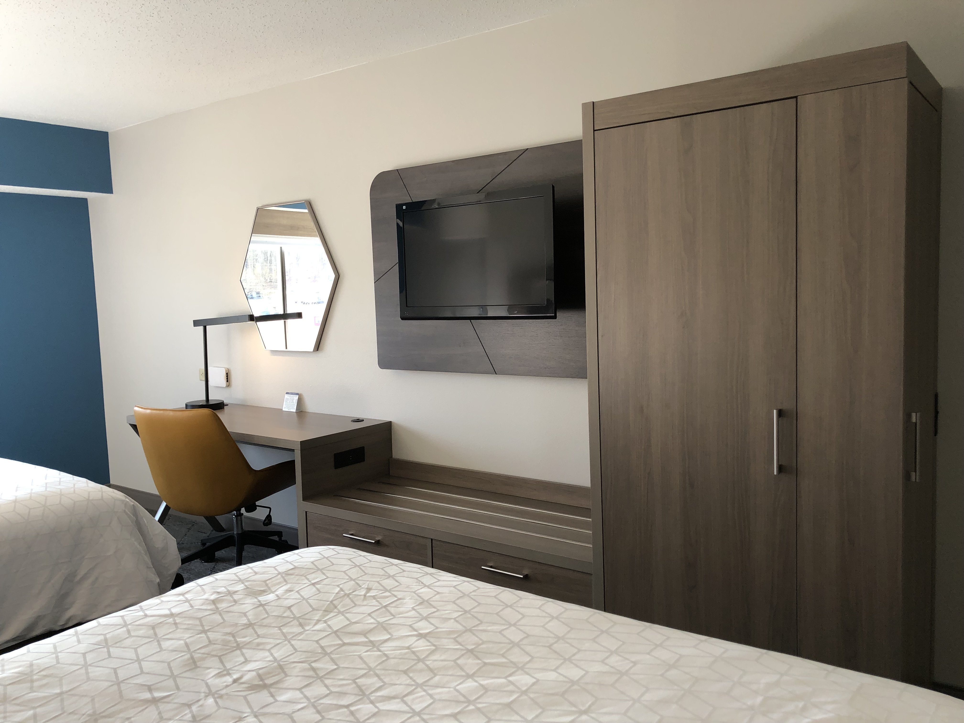 Holiday Inn Express Hotel And Suites Donegal 40/43