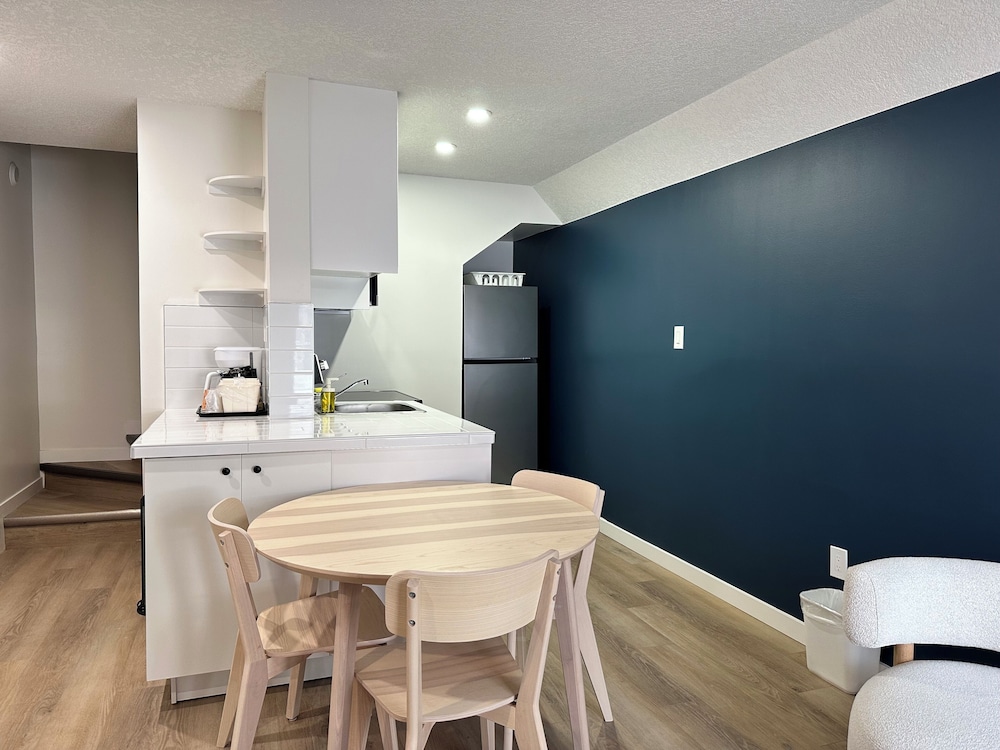 Cloud 9 Inn 45/72