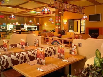 Frontier Inn 22/37