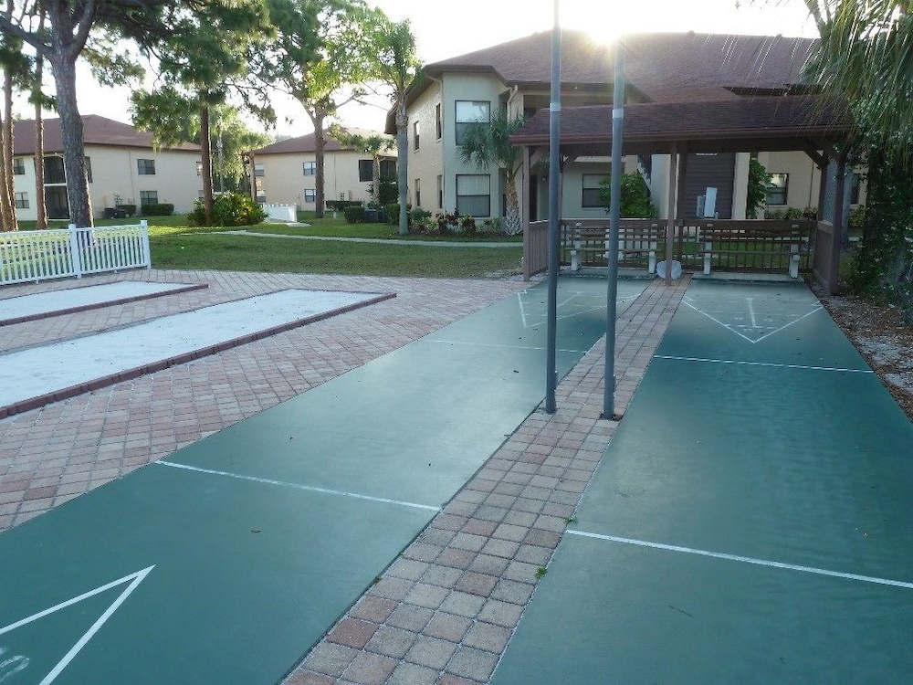 Shorewalk Vacation Villas 15/45