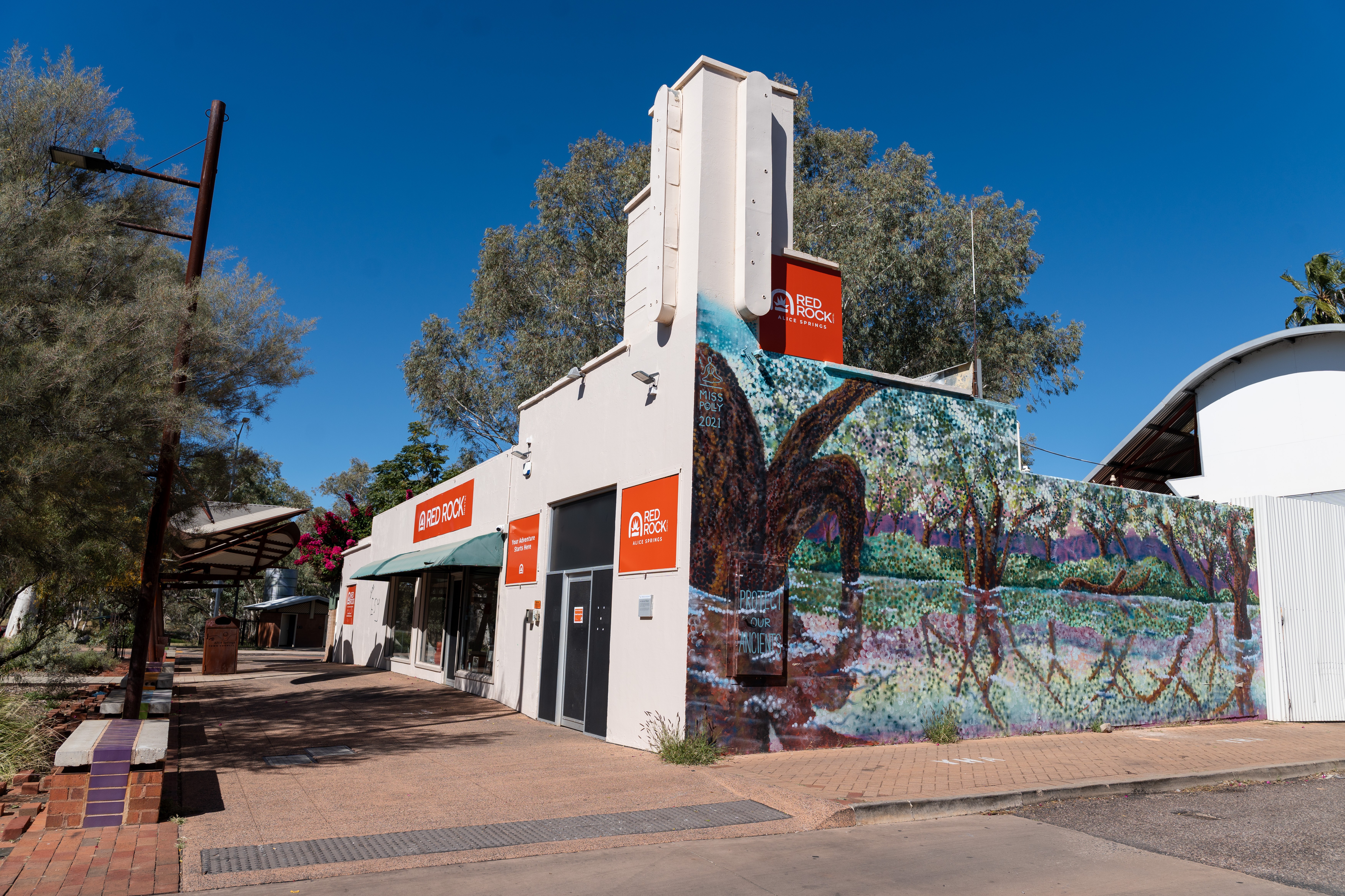 Red Rock Hostel 35/36