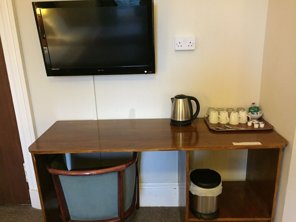 Edinburgh House Hotel 38/50