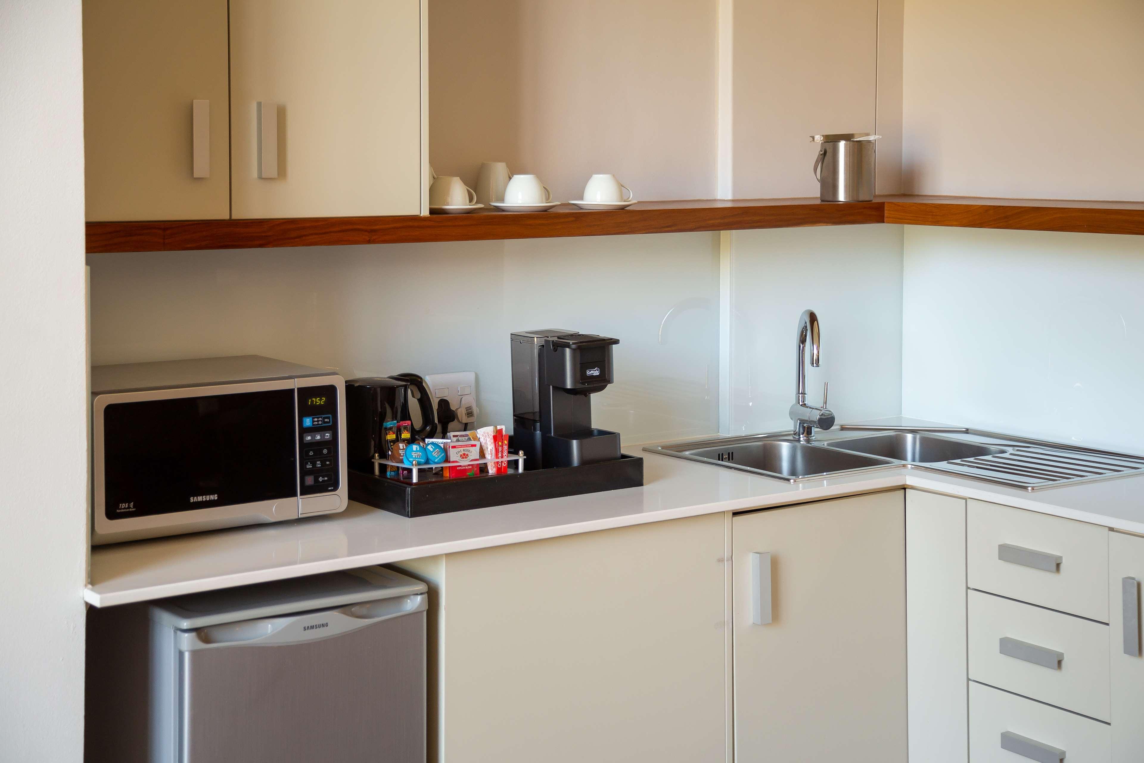LOFT, SUITE, KING BED, KITCHENETTE