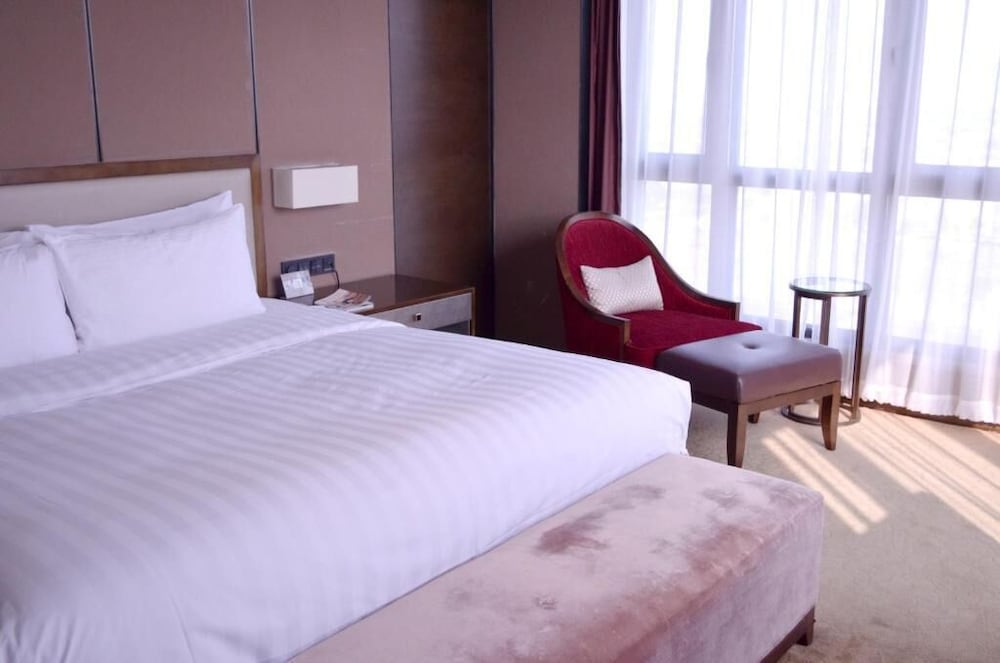 The Qube Hotel Shanghai Xinqiao 3/30