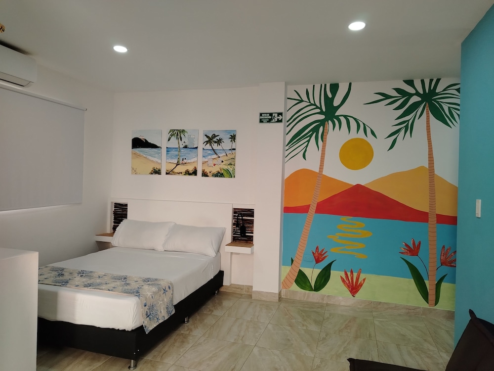 JUNIOR SUITE, STUDIO