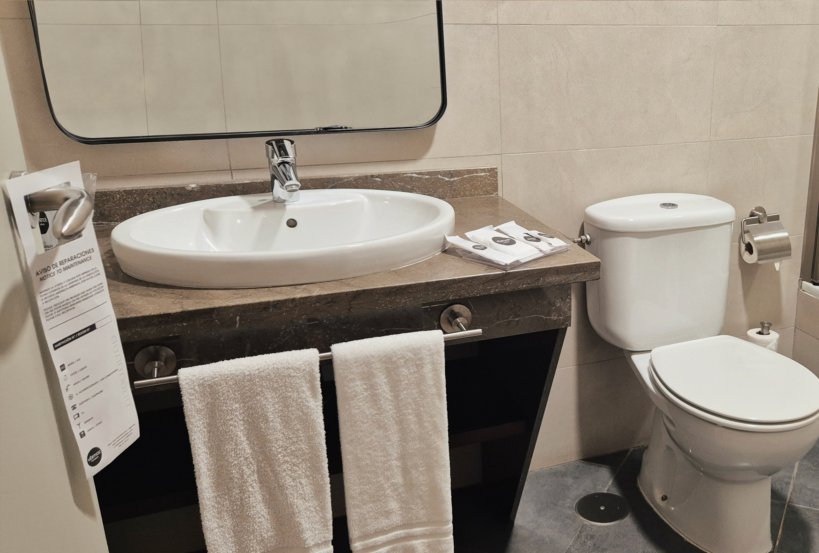 غرفة عائلية، Hotel Vertice Aljarafe 5/6