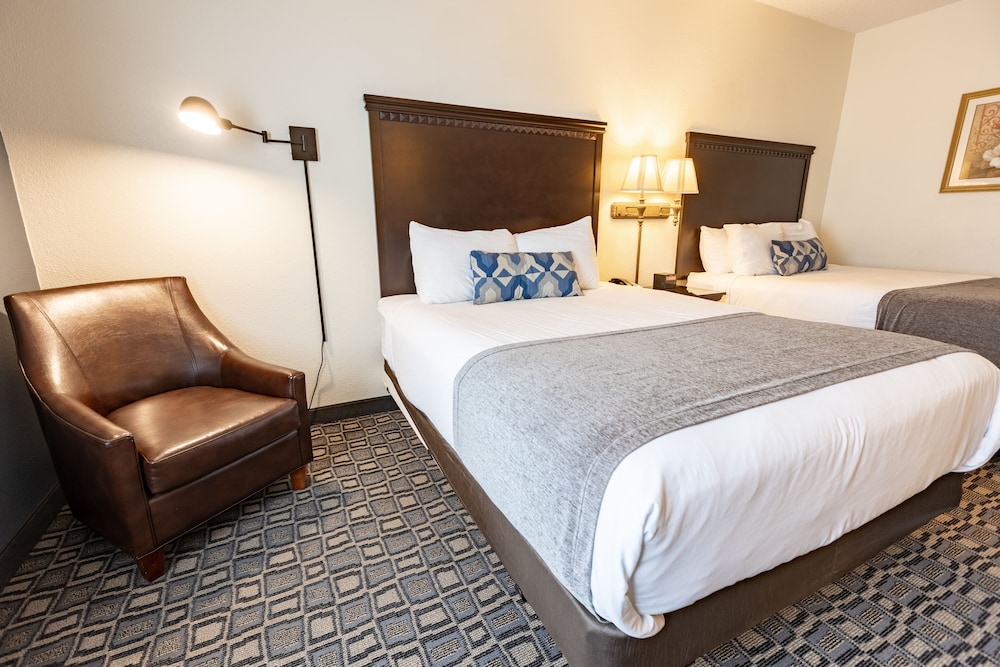 Savannah House Hotel 8/64