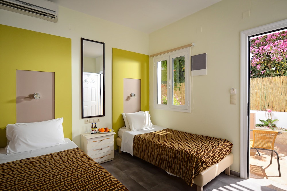 Kastro Beach Apartments 14/50