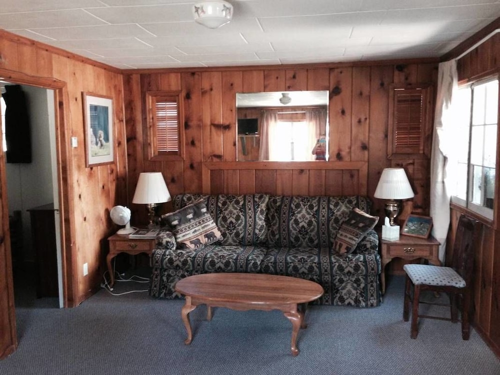 Columbine Cabins 25/32