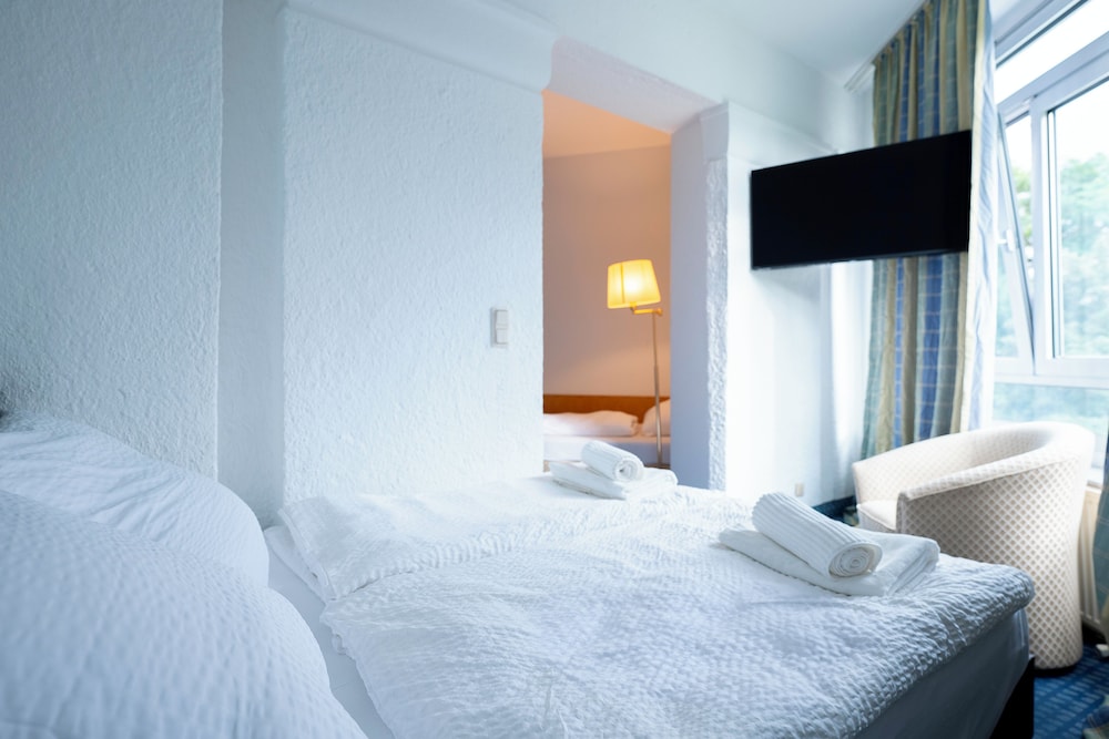 HOTEL VIKTORIA NEUSS 13/68