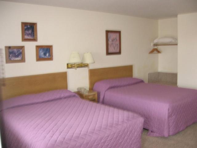 Little Bear Motel 8/43