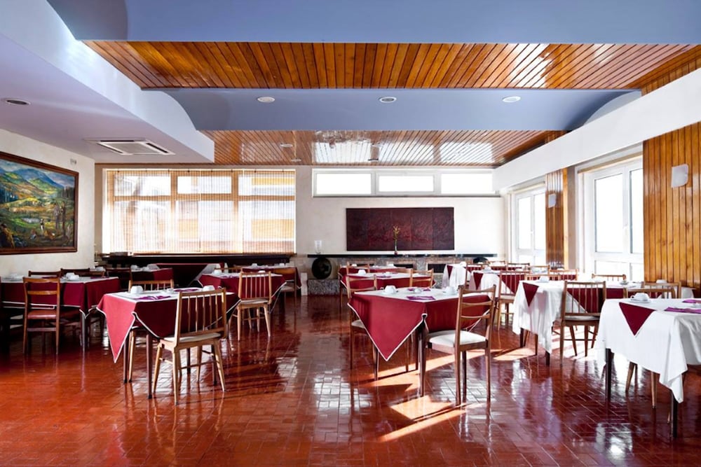 Hotel Santa Cruz 38/50