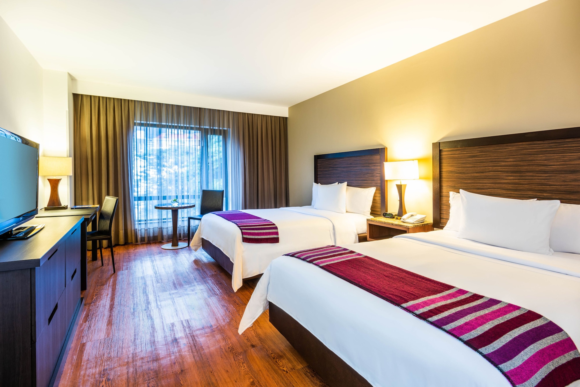 SUPERIOR, 2 DOUBLE BEDS
