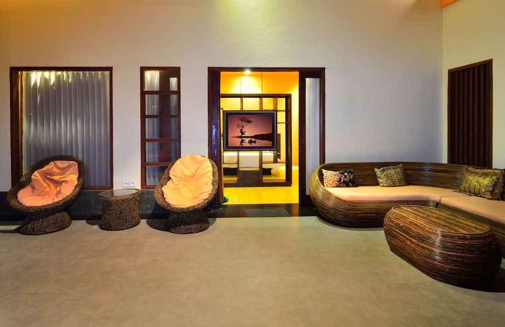 KIES VILLAS LOMBOK 52/67