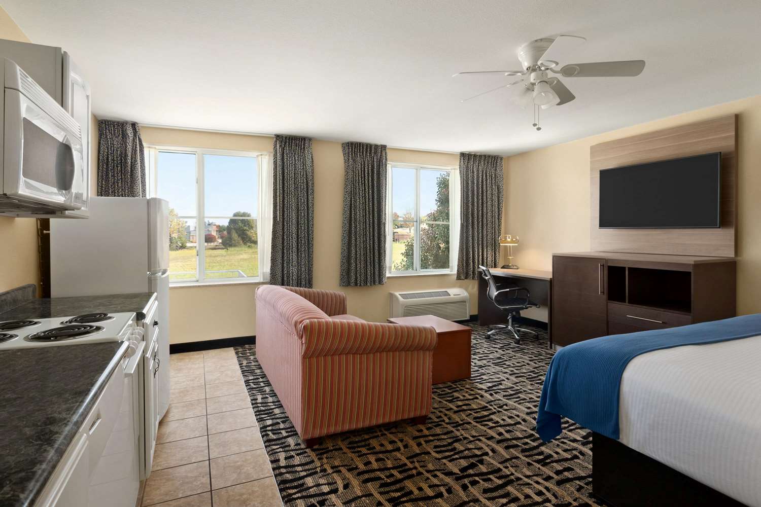 Baymont By Wyndham Ft. Leonard/Saint Robert 25/30