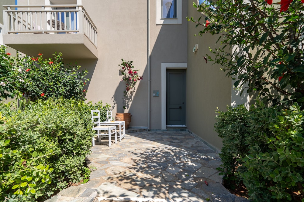 Blue View Villas 40/50