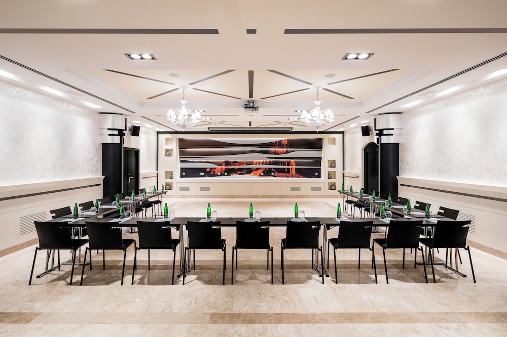 Grand Palace Brno hotel 37/48