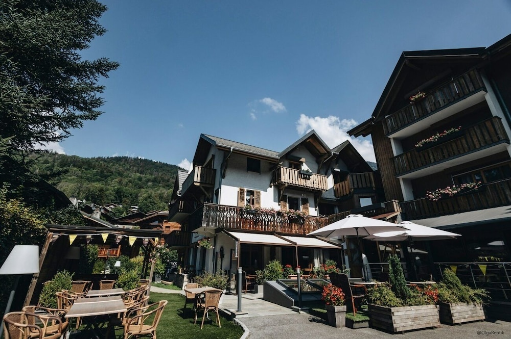 Hotel Le Gai Soleil 8/68