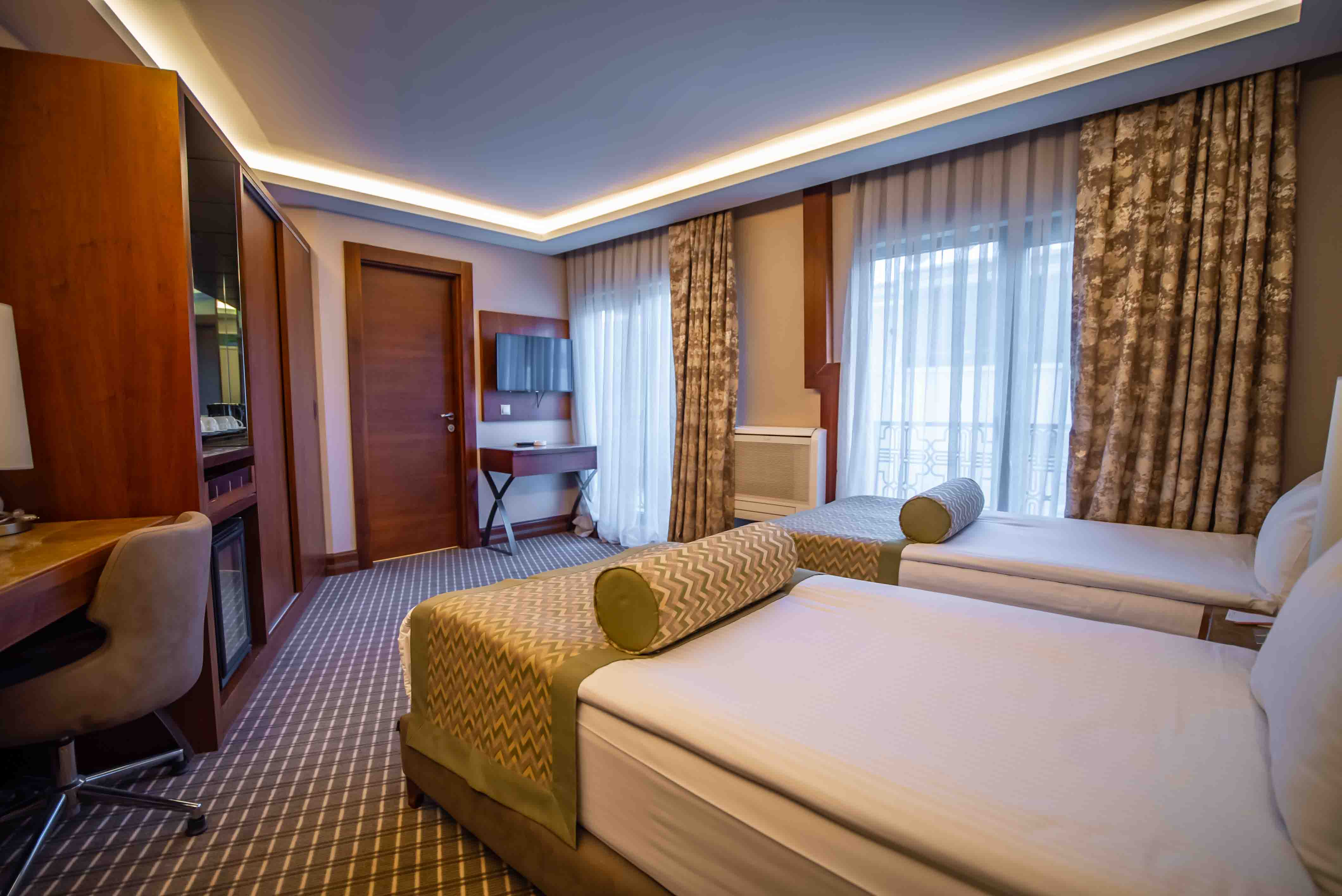 غرفة قياسية بسريرين منفصلين، Q Hotel 3/7