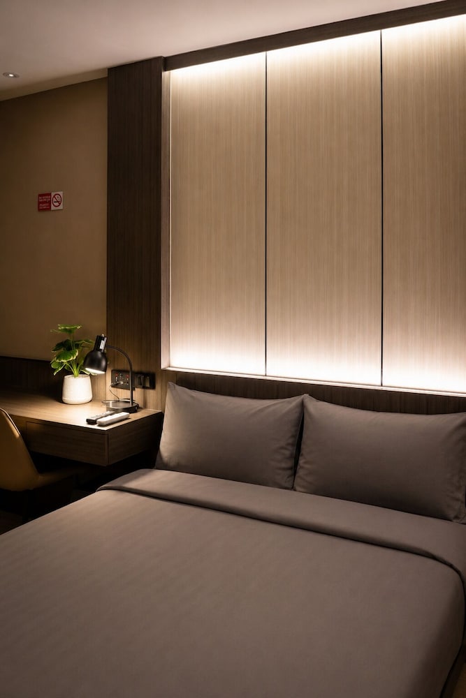 Max Hotel 45/63