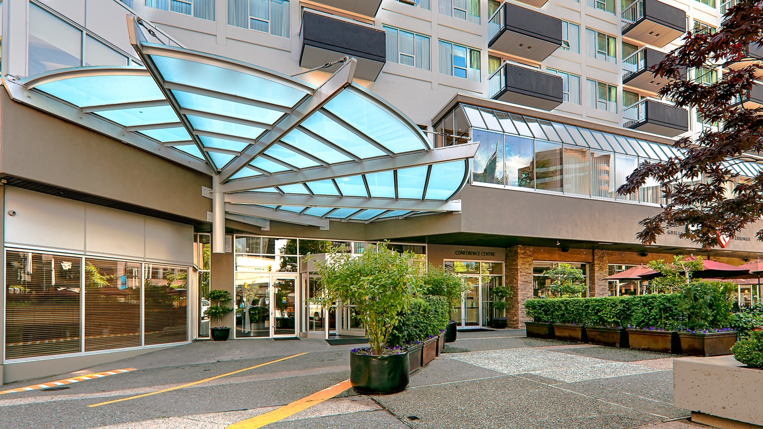 Best Western Premier Chateau Granville Hotel and Suites and Conf. Centre 58/61