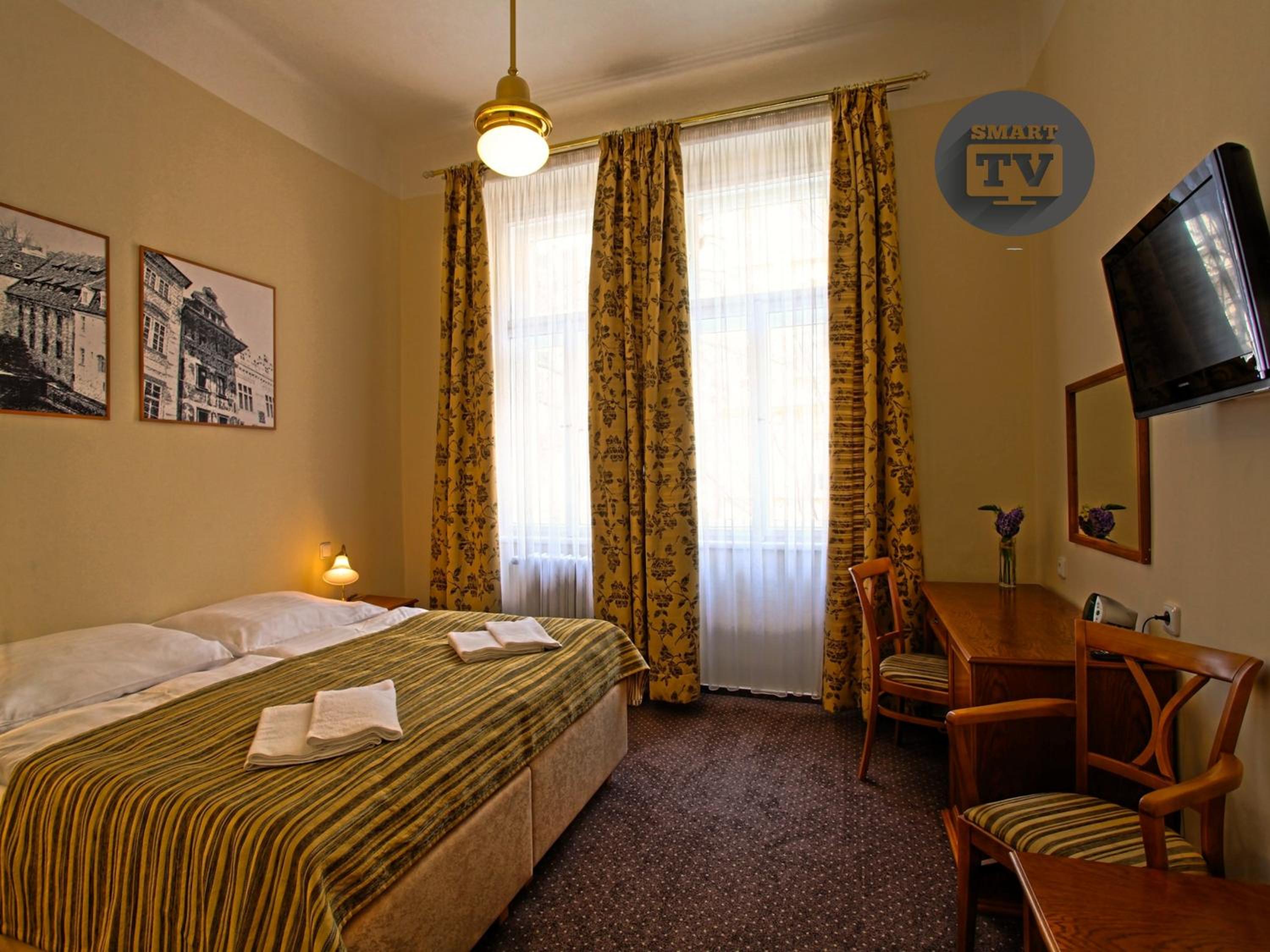 Room, Single