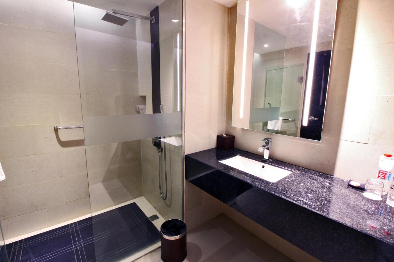 Grand Swiss-Belhotel Harbour Bay 45/51