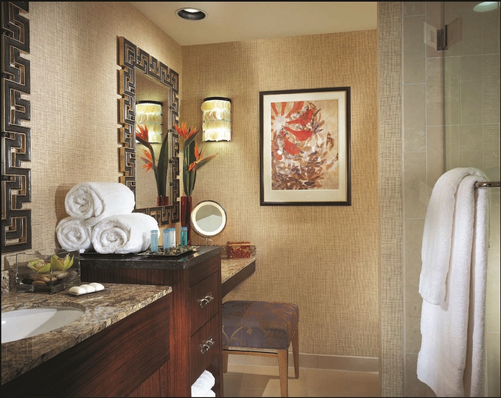 Hilton Anatole 72/90