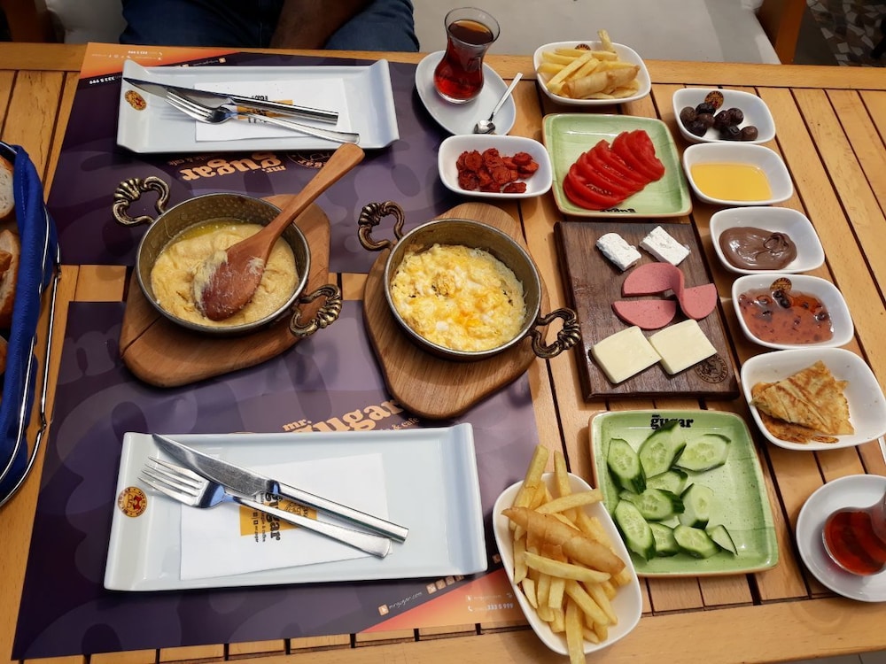 ALYA SUITE HOTEL 37/49