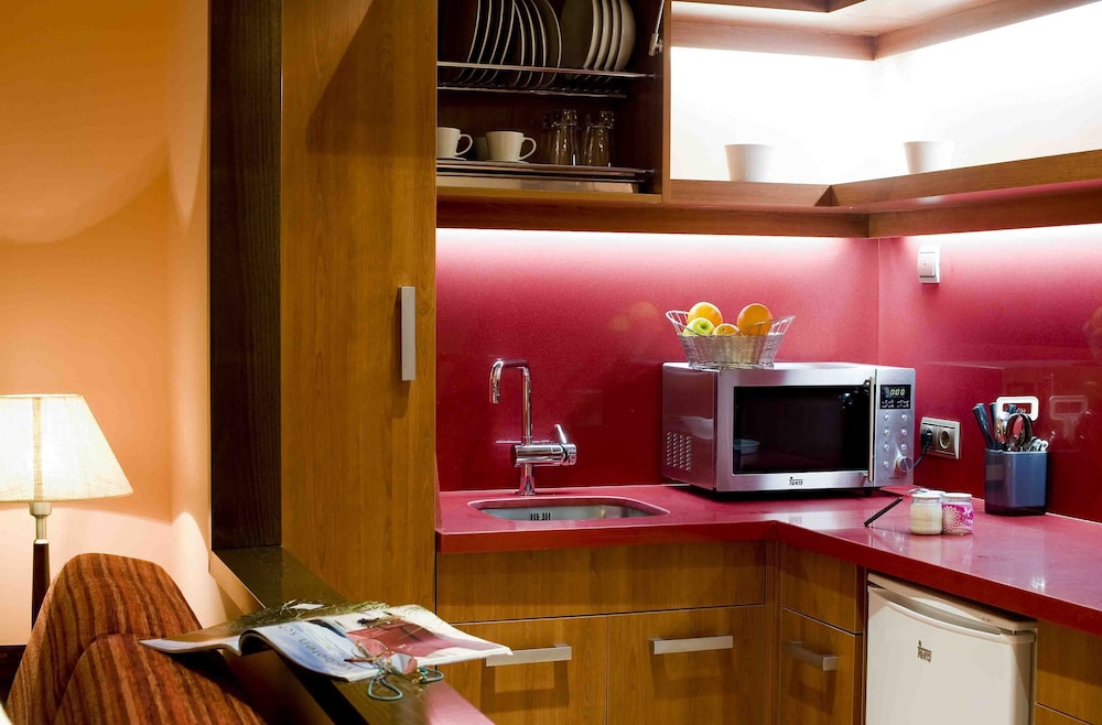 Suites Gran Via 44 Hotel 39/51