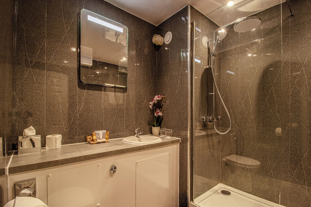 Hollins Hall Hotel, Spa & Golf 59/60