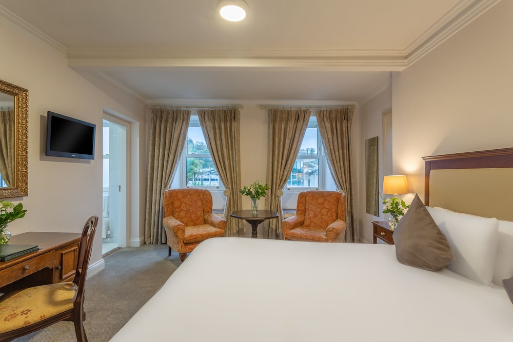 Dooleys Hotel Waterford City 7/57
