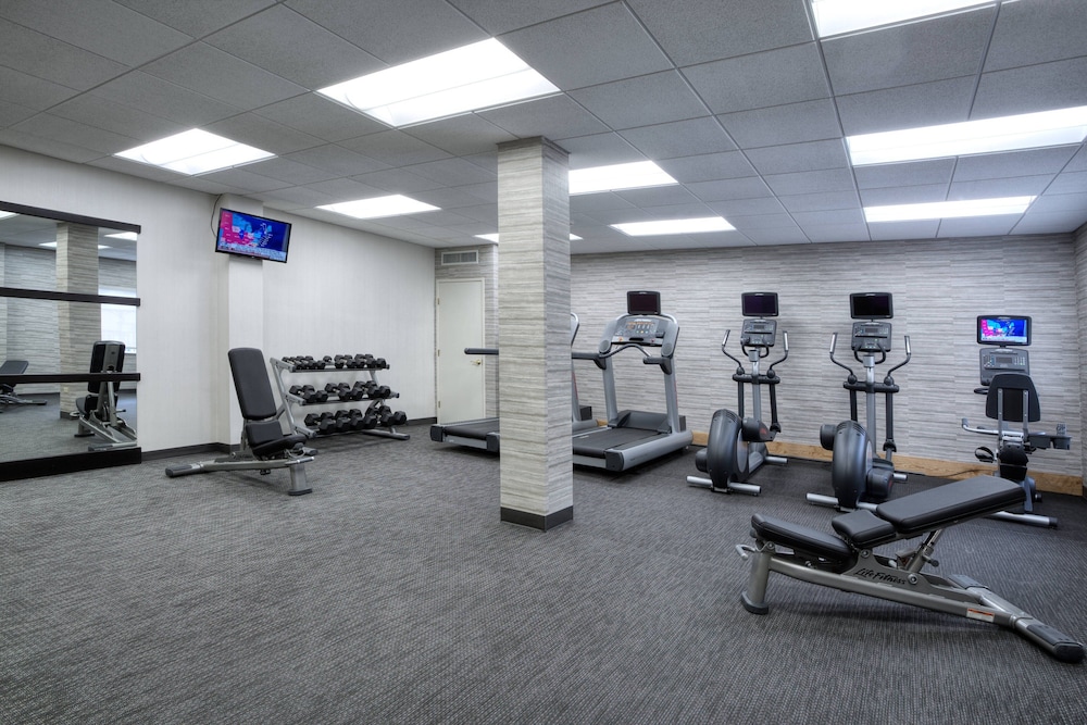 Courtyard By Marriott Mcallen Airport 24/37