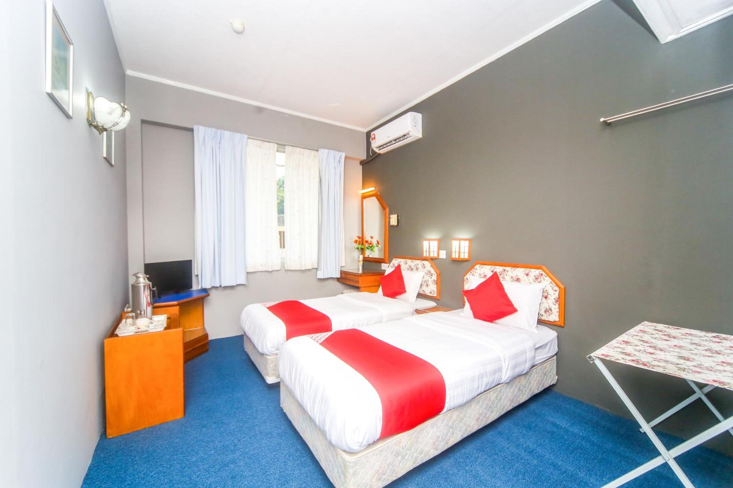 Oyo 1026 Hotel Lutana 30/39