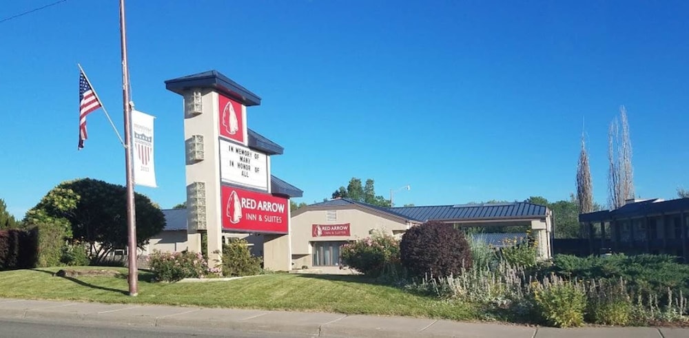 Red Arrow Inn & Suites, a Travelodge by Wyndham 17/22
