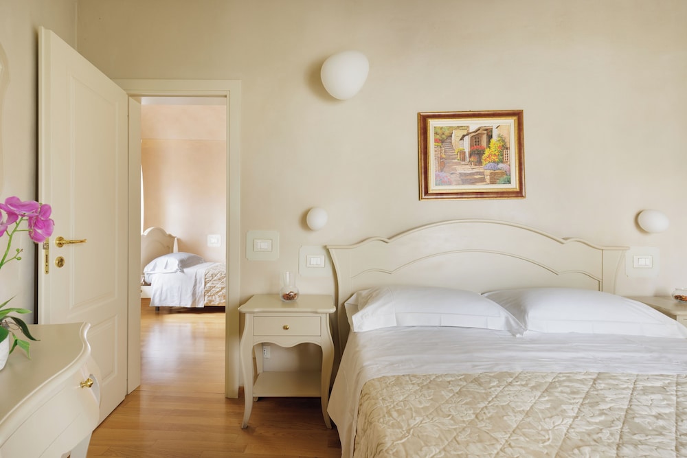 Relais I Miracoli 9/50