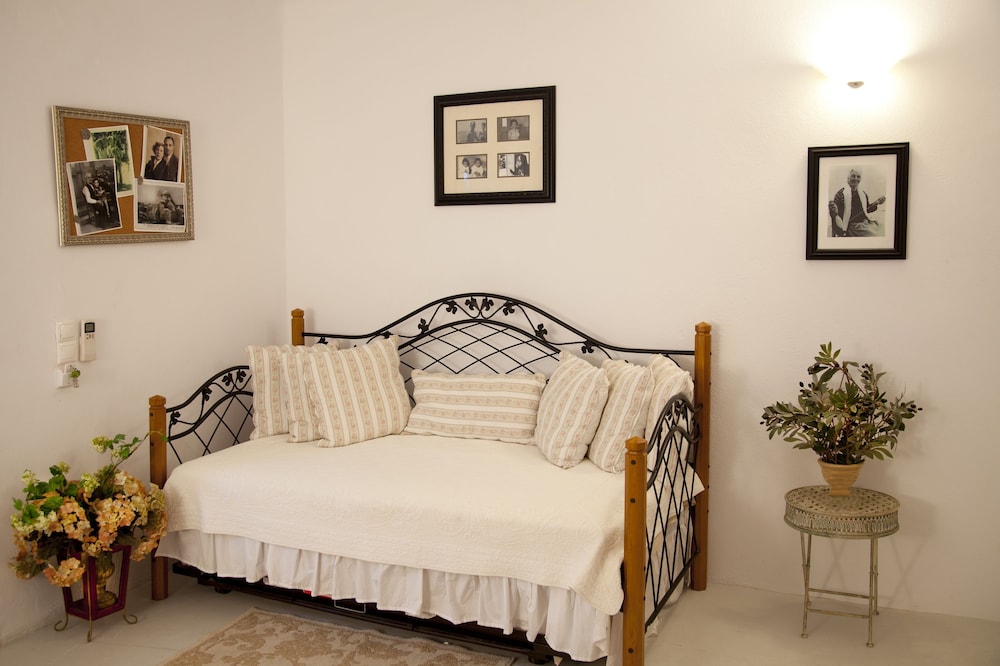 DELUXE, SUITE