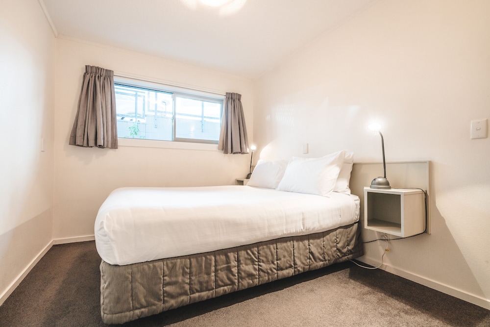 Blue Peaks Lodge and Apartments 16/63