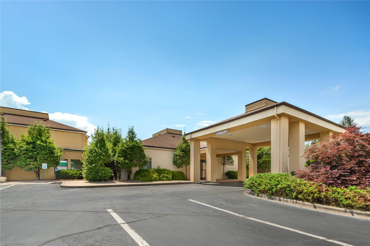 Quality Inn West Of Asheville 36/38