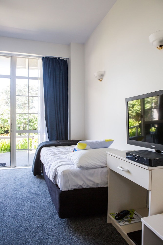 U Studios Paraparaumu, SureStay Collection by Best Western 13/46