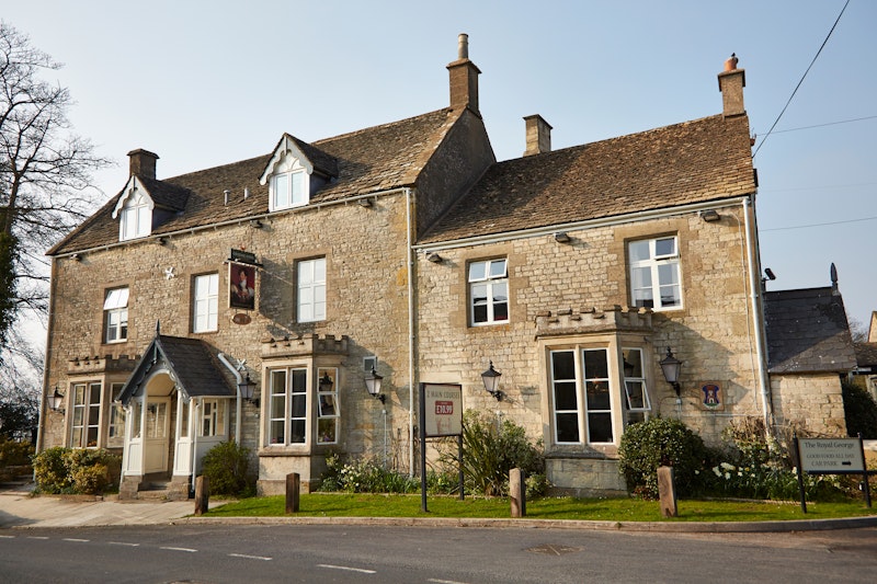 Royal George Hotel 29/32