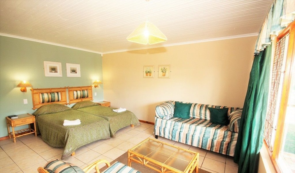 Pine Lodge Resort 30/70