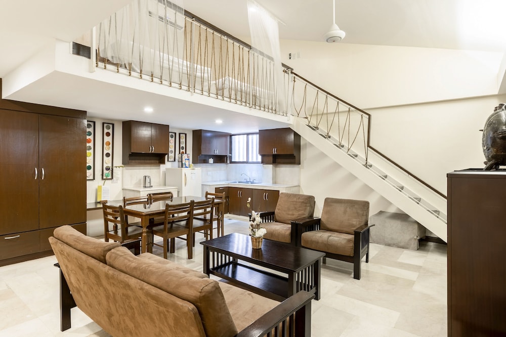 The Selah Garden Hotel 44/71