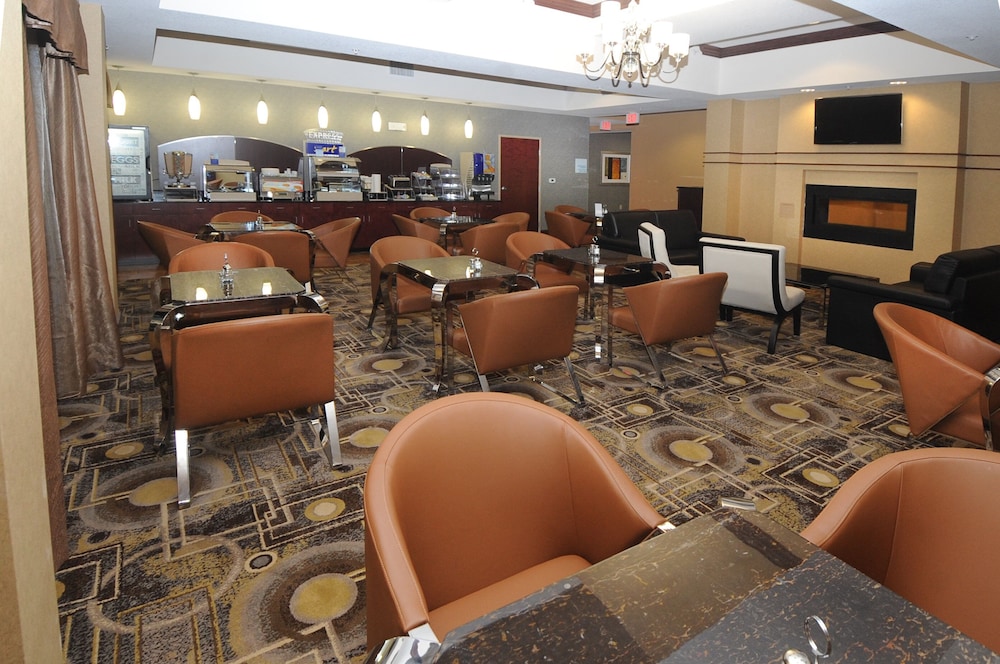Holiday Inn Express Somerset 33/44