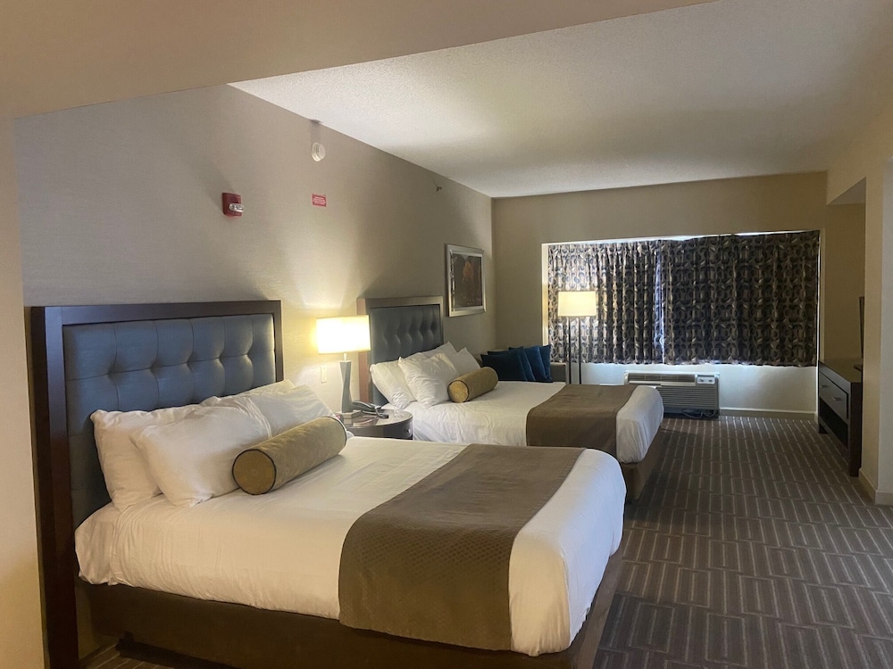 Mountaineer Casino, Racetrack & Resort 12/37