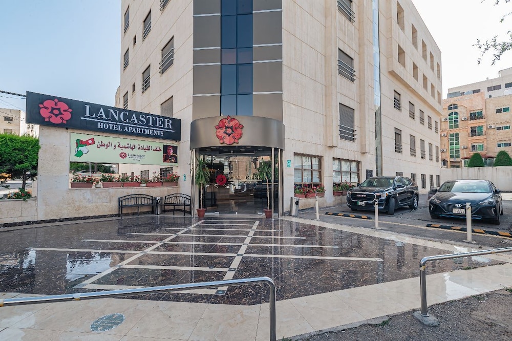 Lancaster Hotel Apartments-Gardens 38/47