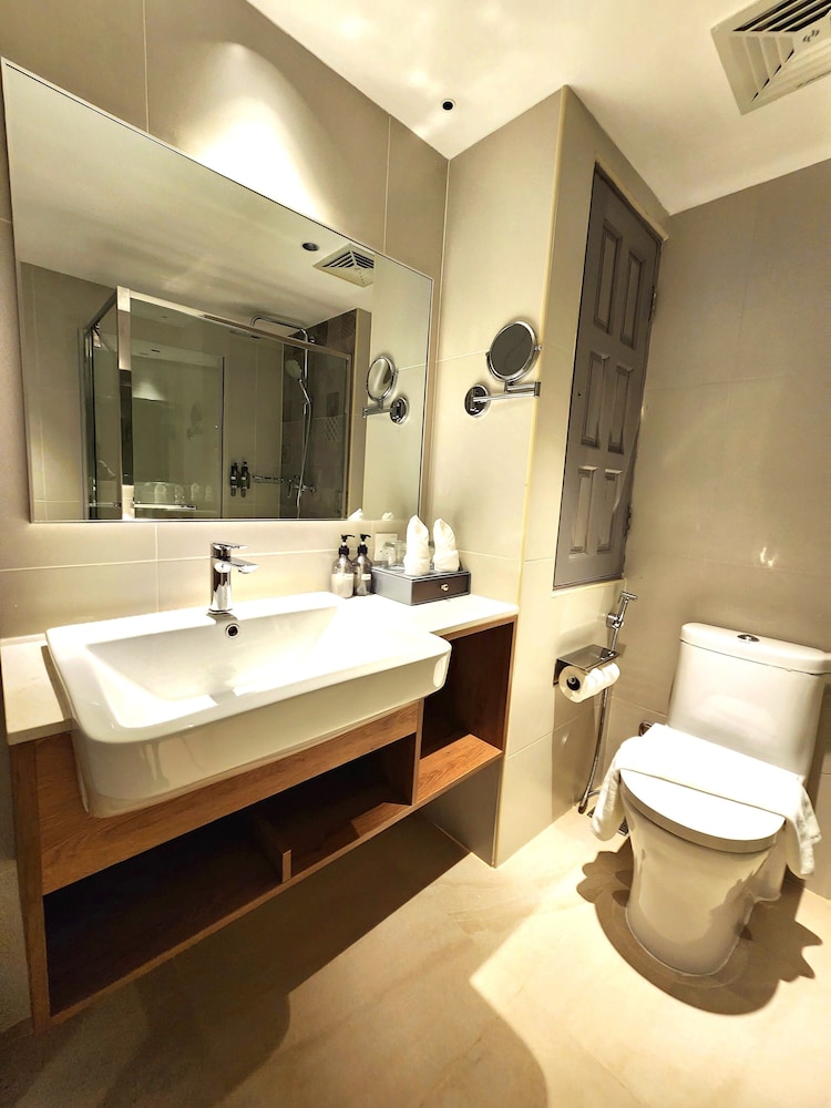 Amalthea Hotel 45/50