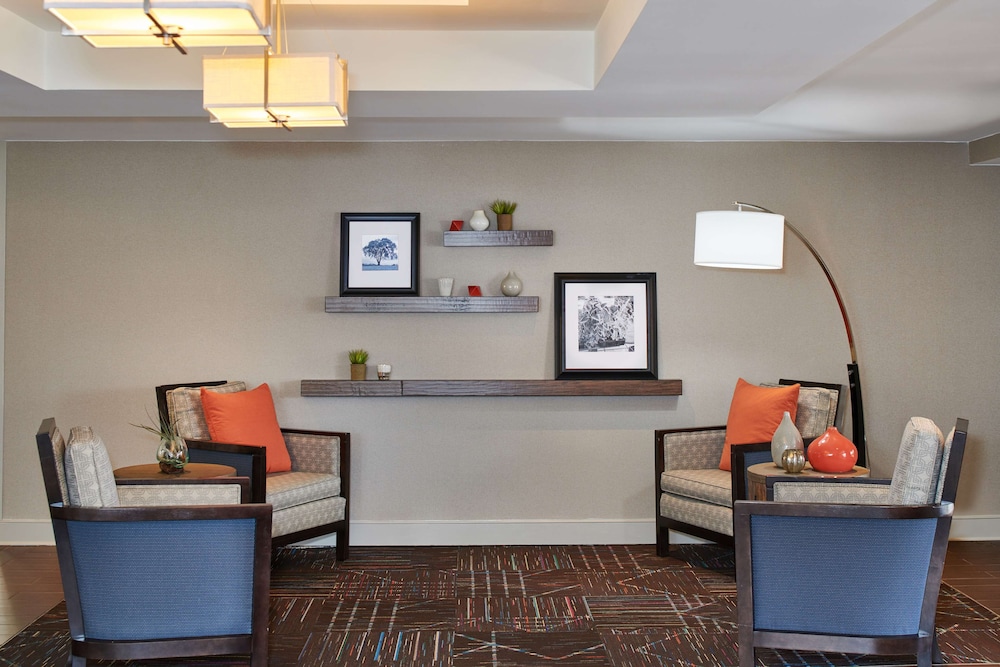 Hampton Inn And Suites Chapel Hill Druham 43/57