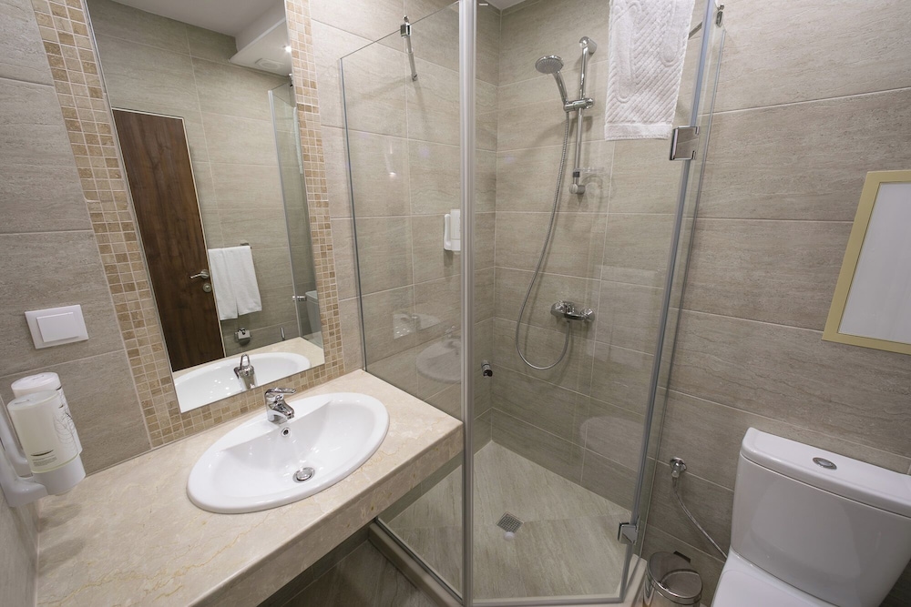 B1 Boutique Hotel Sofia 38/40